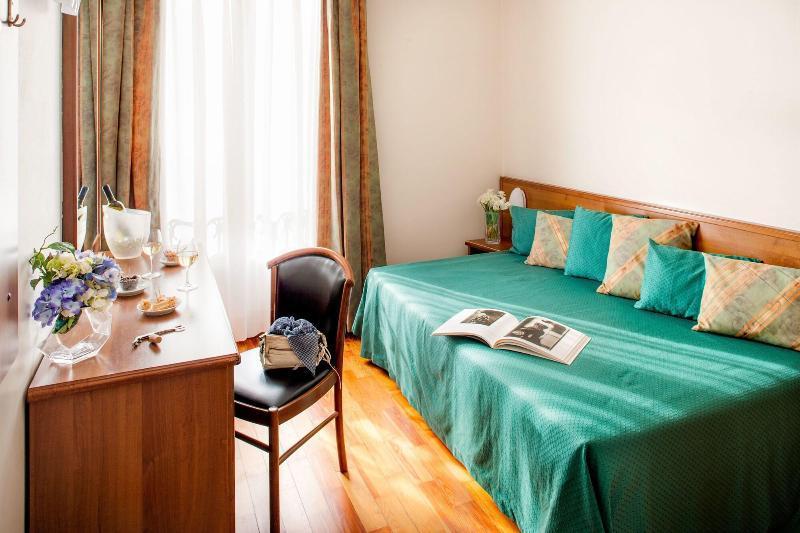 Hotel Riviera Rapallo Bagian luar foto