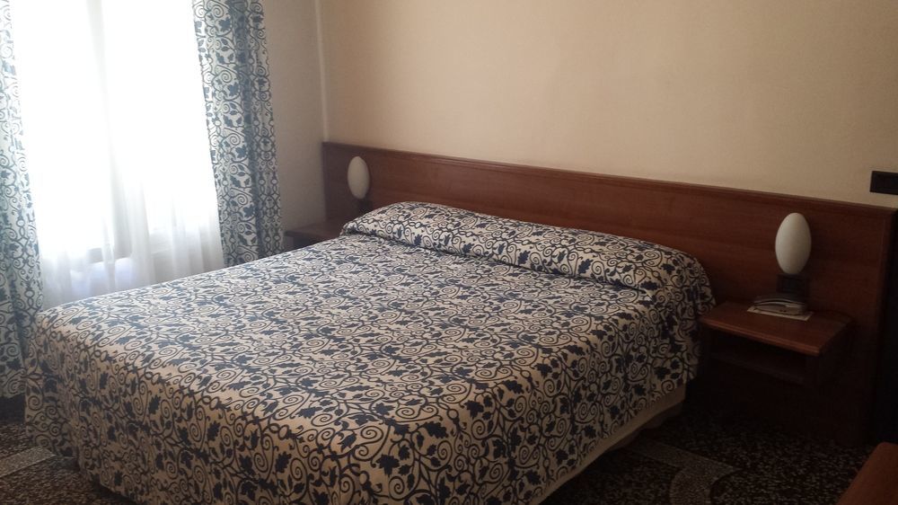 Hotel Riviera Rapallo Bagian luar foto