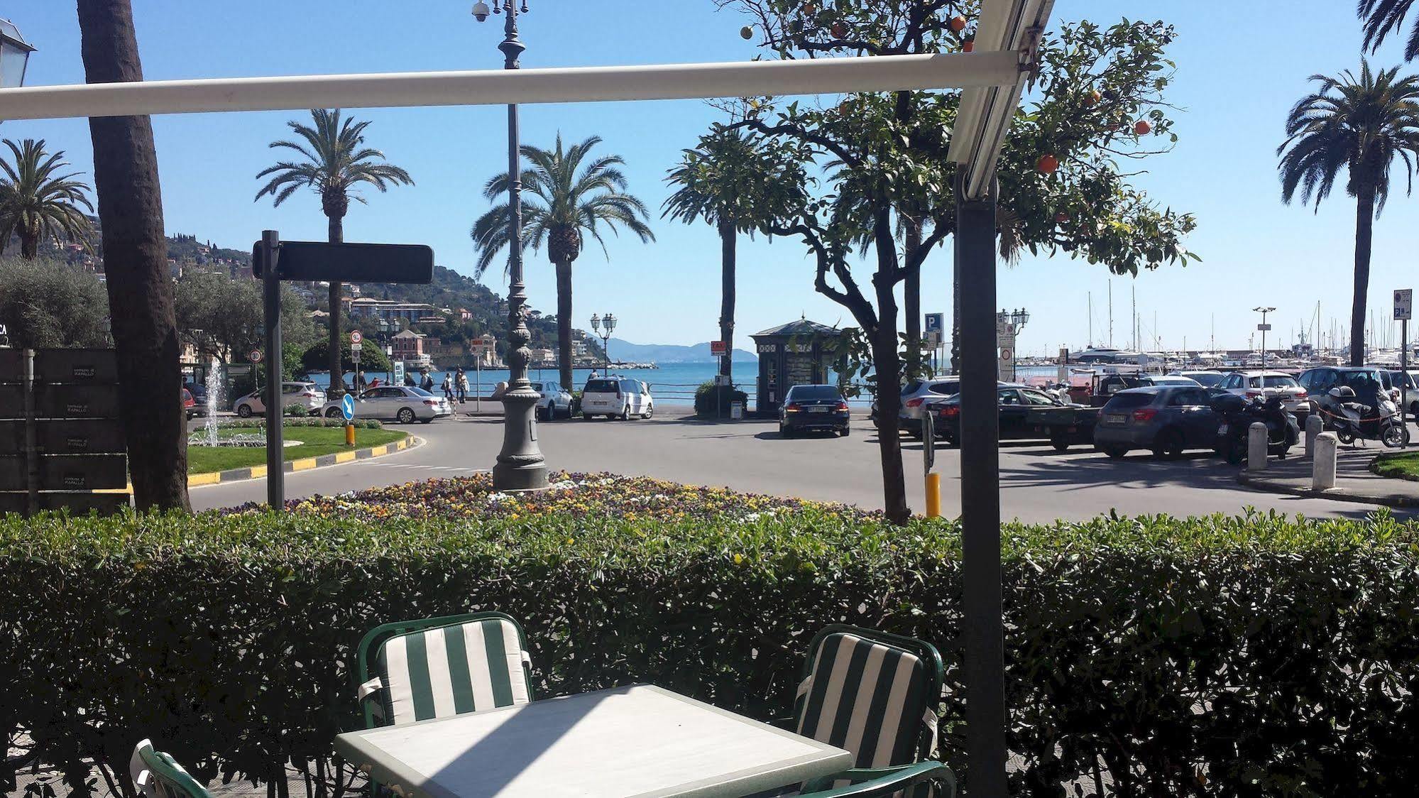 Hotel Riviera Rapallo Bagian luar foto