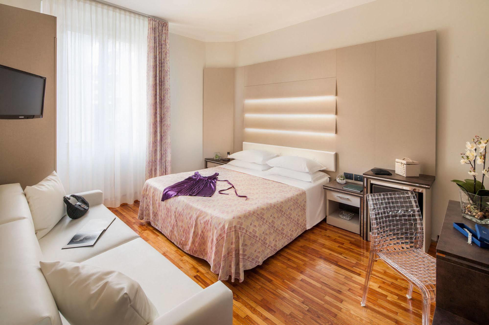 Hotel Riviera Rapallo Bagian luar foto